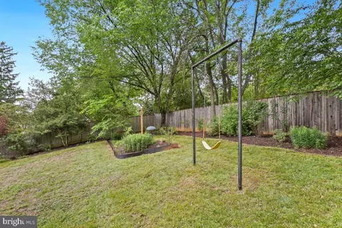 Exterior - 827 Caddington Ave, Silver Spring, MD 20901 photo 7 of 9