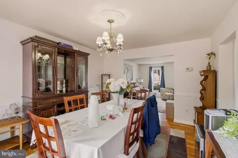Dining - 1609 Winding Waye Ln, Silver Spring, MD 20902 photo 3 of 4