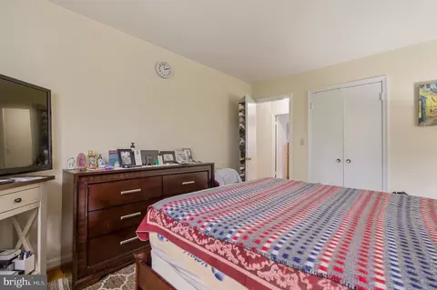 Bedroom - 1609 Winding Waye Ln, Silver Spring, MD 20902 photo 4 of 12
