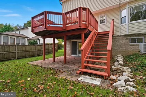 Exterior - 1609 Winding Waye Ln, Silver Spring, MD 20902 photo 4 of 12