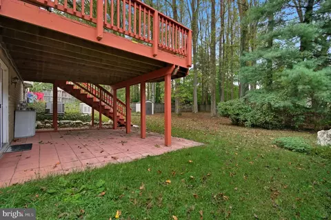 Exterior - 1609 Winding Waye Ln, Silver Spring, MD 20902 photo 8 of 12