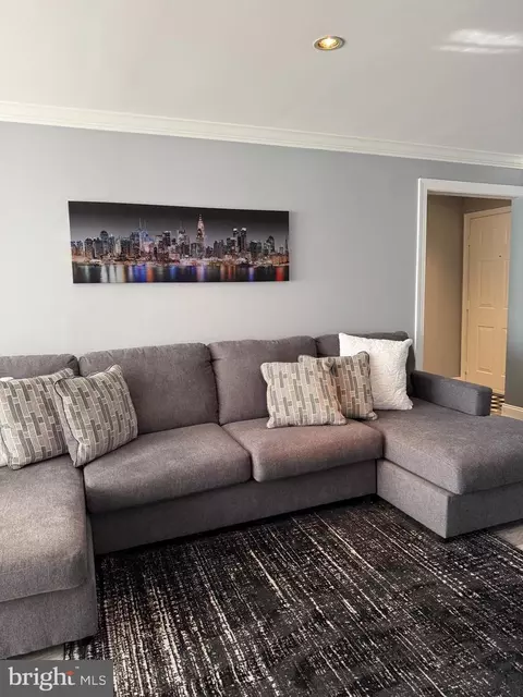Living - 2501 Mcveary Ct #11C-C, Silver Spring, MD 20906 photo 1 of 2
