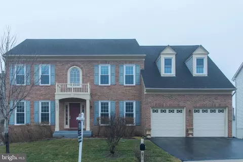 10817 Maplecrest Ln, Potomac, MD 20854