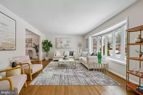 Living - 11715 Stonington Pl, Silver Spring, MD 20902 photo 1 of 5