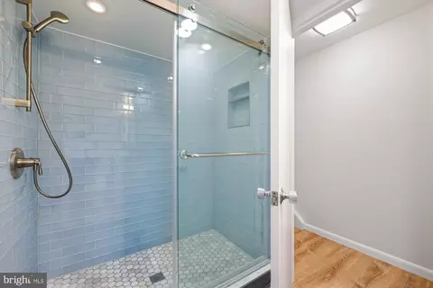 Bath - 11715 Stonington Pl, Silver Spring, MD 20902 photo 7 of 7