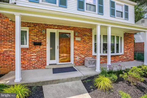 Exterior - 11715 Stonington Pl, Silver Spring, MD 20902 photo 2 of 9