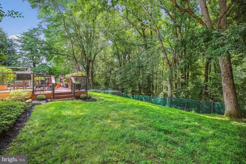 Exterior - 11715 Stonington Pl, Silver Spring, MD 20902 photo 8 of 9
