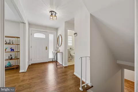 Entry Way - 11715 Stonington Pl, Silver Spring, MD 20902 photo 4 of 10