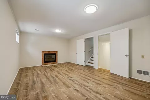 Living - 11715 Stonington Pl, Silver Spring, MD 20902 photo 4 of 5