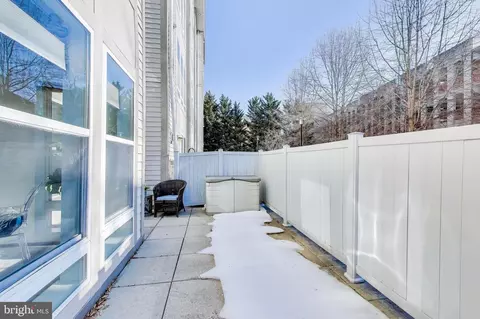 Exterior - 8045 Newell St #121, Silver Spring, MD 20910 photo 1 of 4