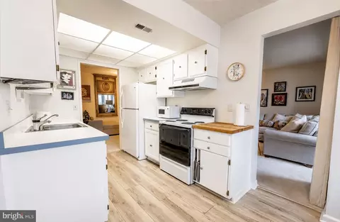 15300 Beaverbrook Ct #88-2K, Silver Spring, MD 20906