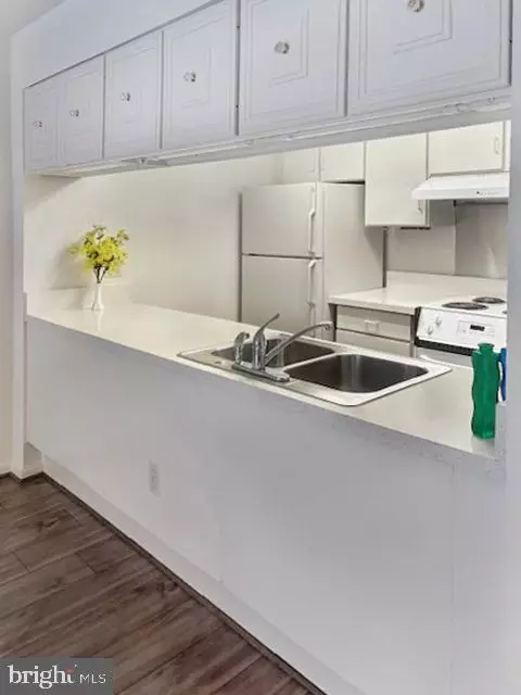 Kitchen - 3630 Gleneagles Dr #8-1D, Silver Spring, MD 20906 photo 2 of 2