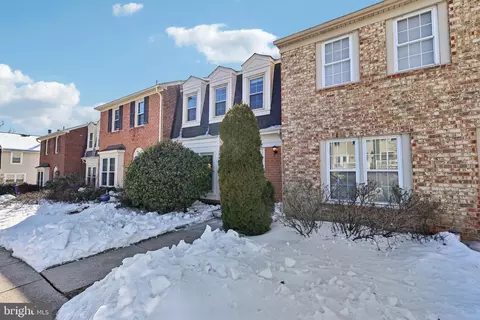 Exterior - 10616 Pennydog Ln, Silver Spring, MD 20902 photo 3 of 13