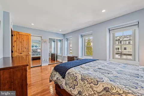 Bedroom - 10616 Pennydog Ln, Silver Spring, MD 20902 photo 4 of 11