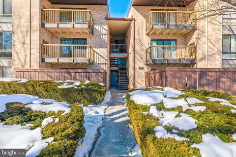10026 Stedwick Rd #201, Montgomery Village, MD 20886