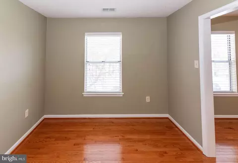 14201 Woolen Oak Ct #9-32, Silver Spring, MD 20906 photo 10