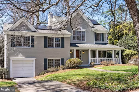 9806 Culver Ct, Kensington, MD 20895