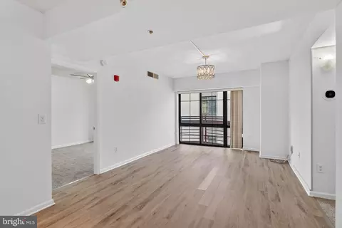 Living - 7915 Eastern Ave #1011, Silver Spring, MD 20910 photo 3 of 4