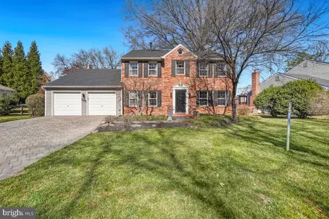 7229 Wapello Dr, Derwood, MD 20855