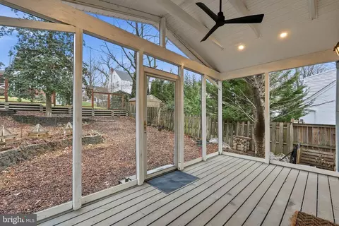 Exterior - 2408 Seminary Rd, Silver Spring, MD 20910 photo 2 of 4