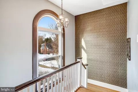 Entry Way - 512 Pershing Dr, Silver Spring, MD 20910 photo 4 of 5