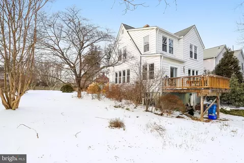 Exterior - 512 Pershing Dr, Silver Spring, MD 20910 photo 10 of 10