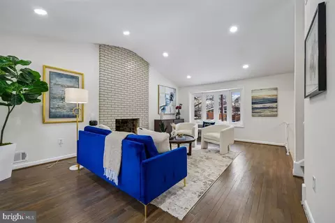 Living - 11517 Lovejoy St, Silver Spring, MD 20902 photo 1 of 7