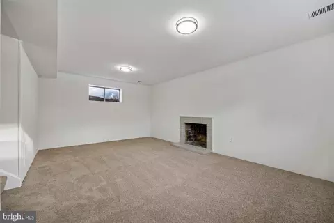 Living - 11517 Lovejoy St, Silver Spring, MD 20902 photo 6 of 7