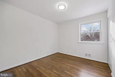 Bedroom - 11517 Lovejoy St, Silver Spring, MD 20902 photo 7 of 8