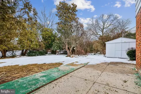 Exterior - 11517 Lovejoy St, Silver Spring, MD 20902 photo 4 of 5