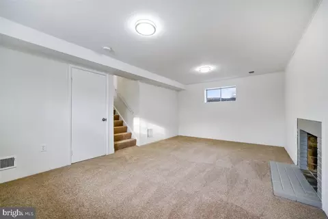 Living - 11517 Lovejoy St, Silver Spring, MD 20902 photo 7 of 7