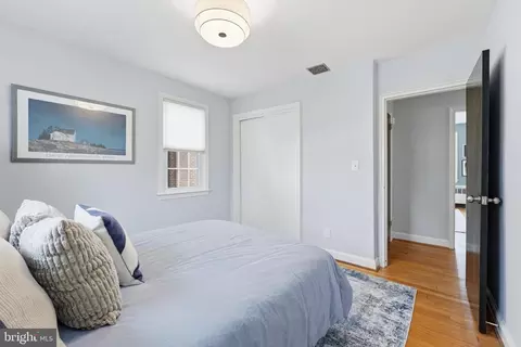 Bedroom - 8916 Whitney St, Silver Spring, MD 20901 photo 8 of 11