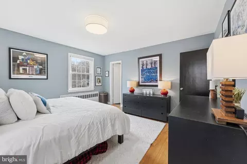 Bedroom - 8916 Whitney St, Silver Spring, MD 20901 photo 4 of 11