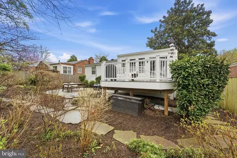 Exterior - 8916 Whitney St, Silver Spring, MD 20901 photo 7 of 12