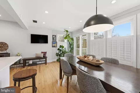 Dining - 8916 Whitney St, Silver Spring, MD 20901 photo 4 of 4