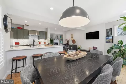 Dining - 8916 Whitney St, Silver Spring, MD 20901 photo 3 of 4