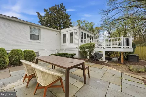 Exterior - 8916 Whitney St, Silver Spring, MD 20901 photo 10 of 12