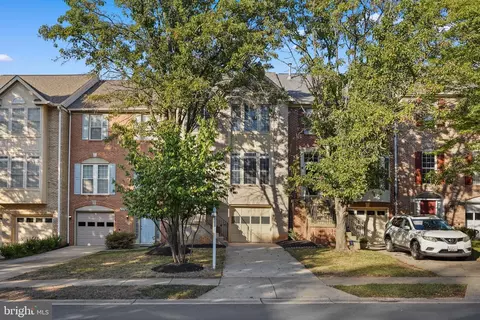 13768 Lambertina Pl, Rockville, MD 20850