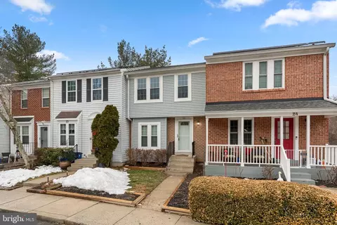 22 Cross Laurel Ct, Germantown, MD 20876