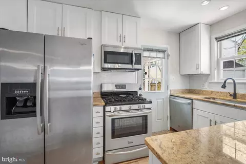 Kitchen - 505 E Schuyler Rd, Silver Spring, MD 20901 photo 3 of 4