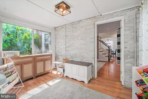 Entry Way - 505 E Schuyler Rd, Silver Spring, MD 20901 photo 2 of 2