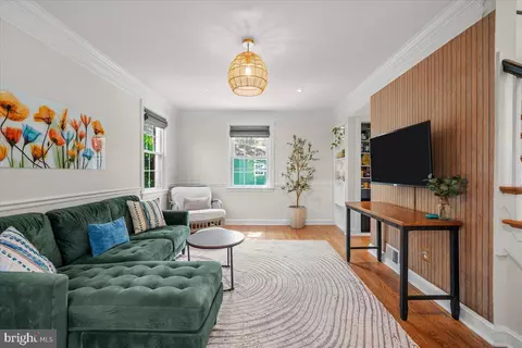 Living - 505 E Schuyler Rd, Silver Spring, MD 20901 photo 1 of 1