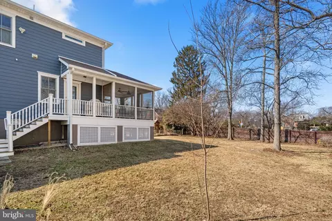Exterior - 1415 Ballard St, Silver Spring, MD 20910 photo 14 of 17