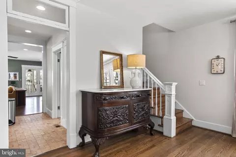Entry Way - 1415 Ballard St, Silver Spring, MD 20910 photo 1 of 2