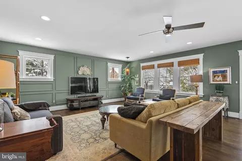 Living - 1415 Ballard St, Silver Spring, MD 20910 photo 1 of 3