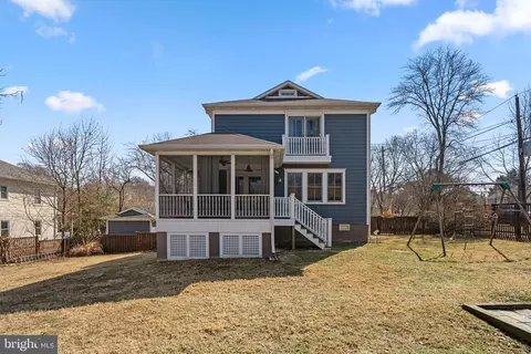 Exterior - 1415 Ballard St, Silver Spring, MD 20910 photo 3 of 17