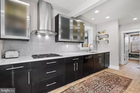 Kitchen - 1415 Ballard St, Silver Spring, MD 20910 photo 2 of 4