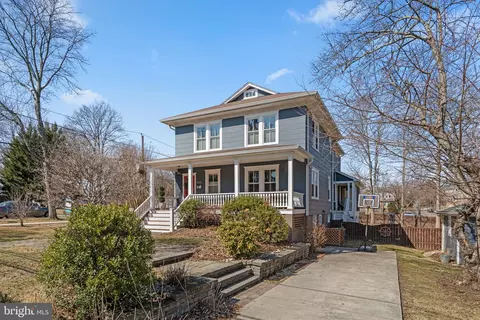 Exterior - 1415 Ballard St, Silver Spring, MD 20910 photo 4 of 17