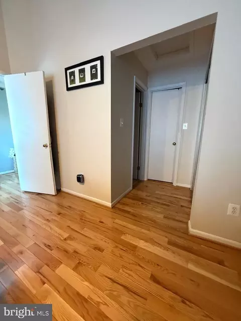 Entry Way - 1502 Casino Cir, Silver Spring, MD 20906 photo 2 of 5