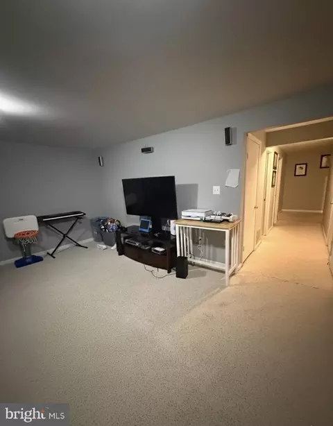 Entry Way - 1502 Casino Cir, Silver Spring, MD 20906 photo 5 of 5